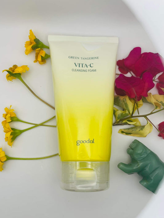 Goodal: Green Tangerine Vita-C Cleansing Foam